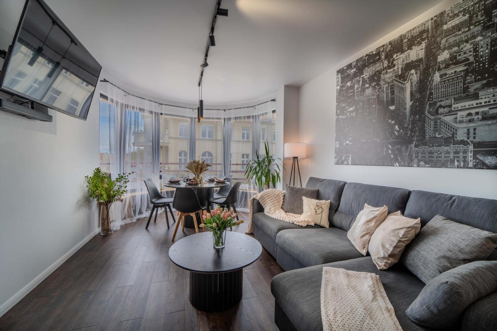 New Large Modern Apartment - City Center - 60M2 - Lift - Parking 브로츠와프 외부 사진