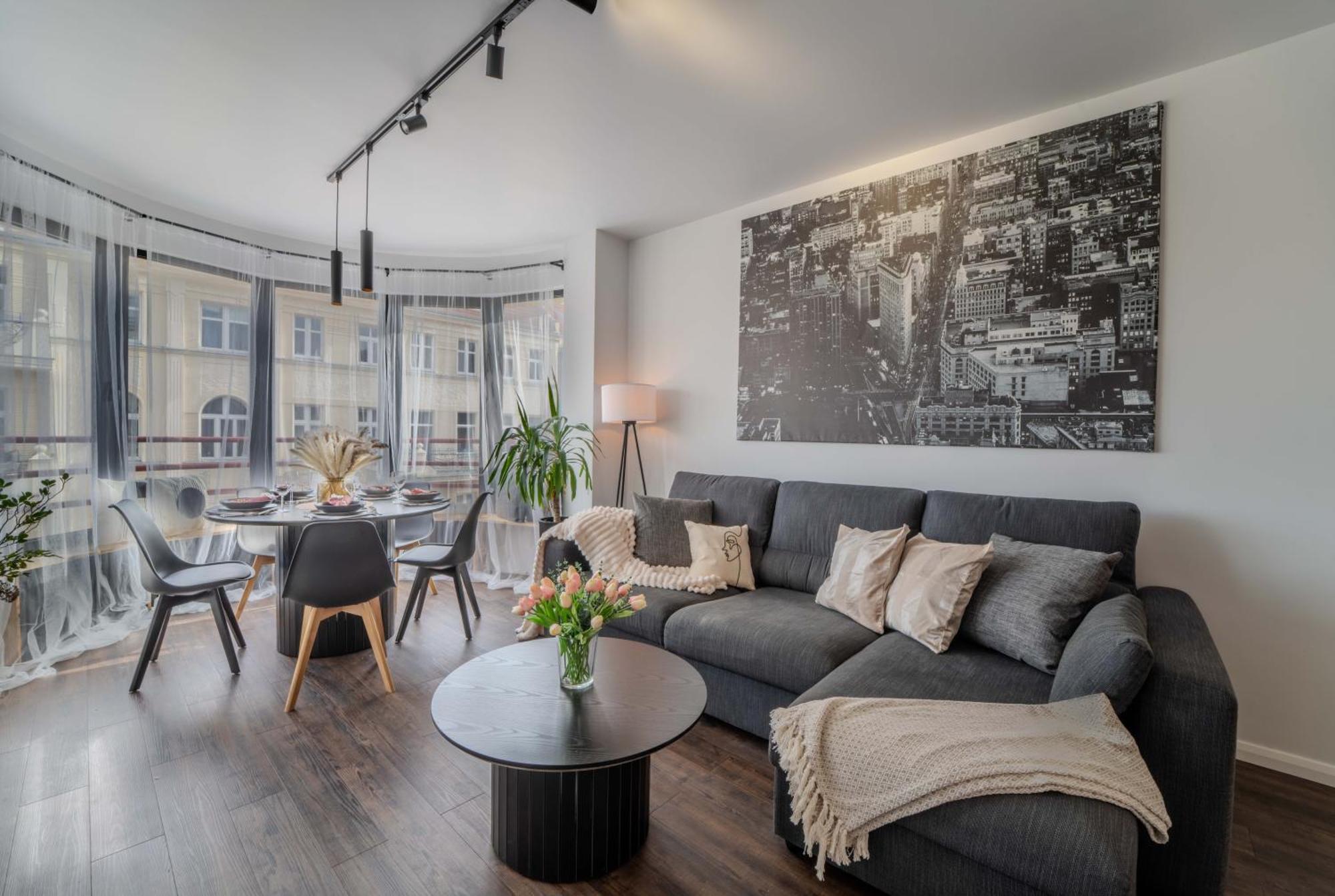 New Large Modern Apartment - City Center - 60M2 - Lift - Parking 브로츠와프 외부 사진