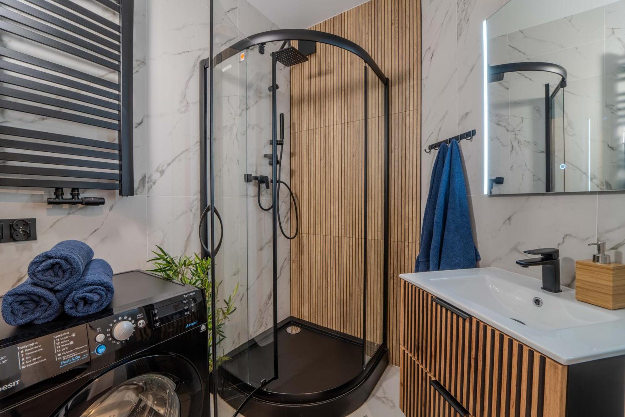 New Large Modern Apartment - City Center - 60M2 - Lift - Parking 브로츠와프 외부 사진