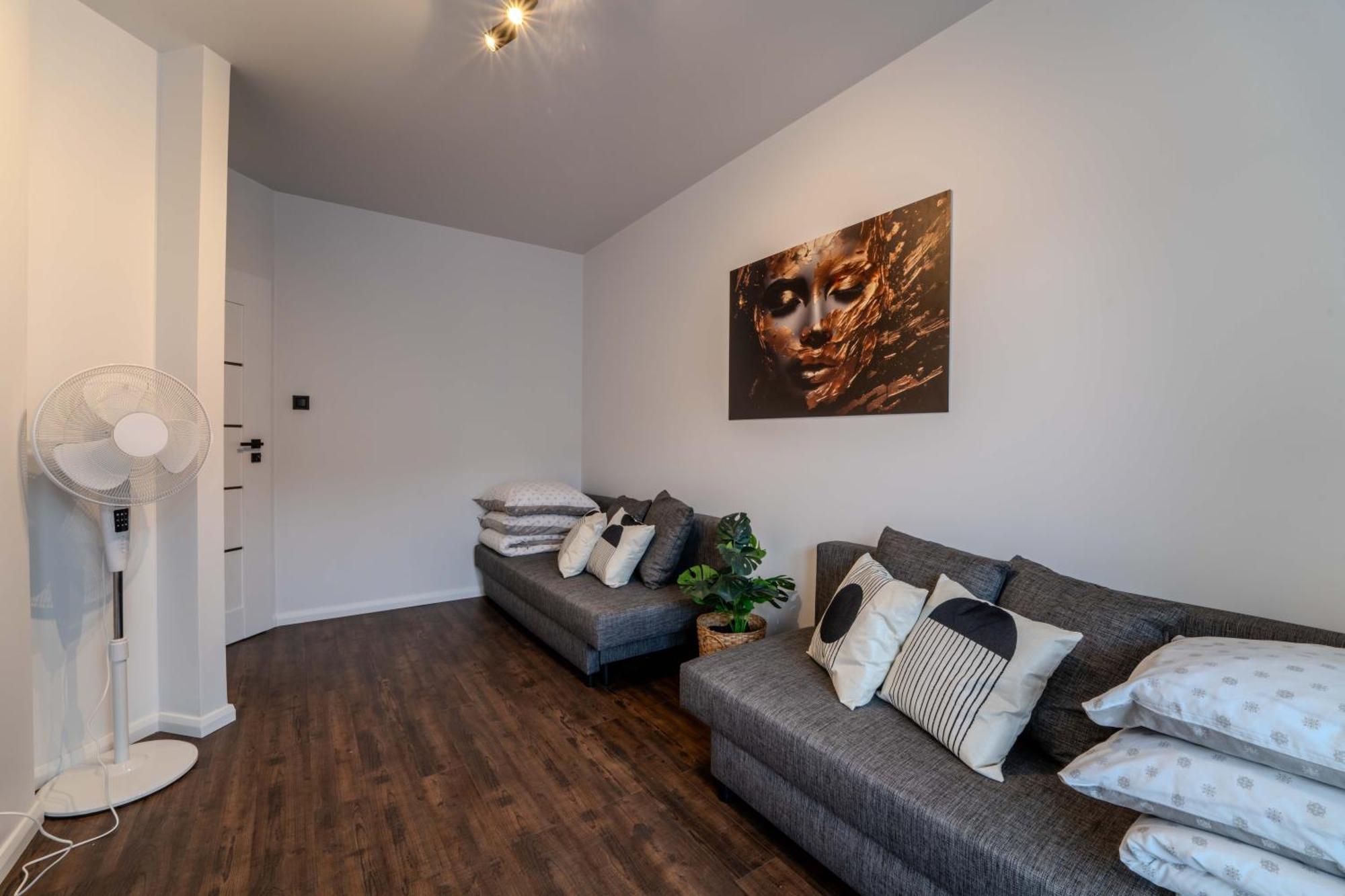 New Large Modern Apartment - City Center - 60M2 - Lift - Parking 브로츠와프 외부 사진